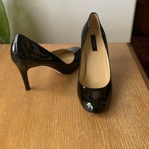 Ann Taylor Patent Leather Straight Heel Pump, size 8.5M